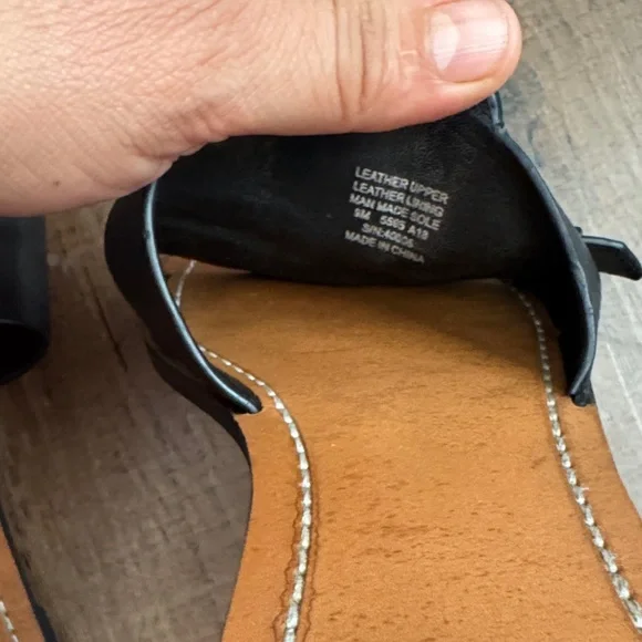 Tory Burch Black Leather Slide Sandals with Tan Footbed - Picture 5 of 13